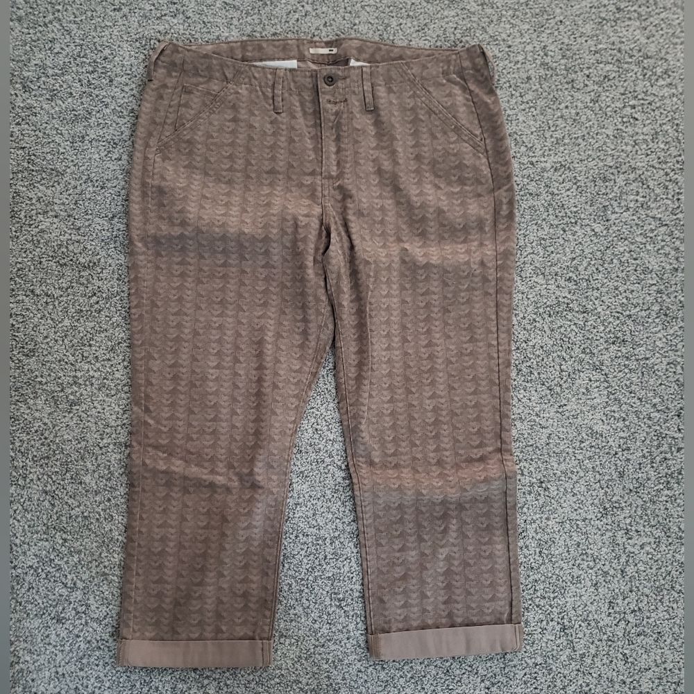 Womens slacks W33 tan with design crop with cuff